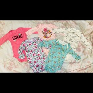 Carter’s size:Newborn